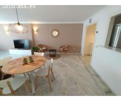 SE VENDE MAGNIFICO APARTAMENTO TOTALMENTE REFORMADO CON VISTAS AL MAR EN BENAMADENA EN 2ª LINEA DE P