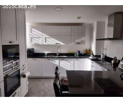 SE VENDE MAGNIFICO ATICO DUPLEX  CON VISTAS AL MAR EN ZONA DEL PINILLO (TORREMOLINOS)