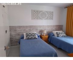 Se alquila MEDIA TEMPORADA del 01/09/2025 - 30/06/2026 bonito apartamento con vistas laterales al ma