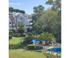 SE VENDE BONITO  DUPLEX AMUEBLADO CON LICENCIA TURISTICA EN CALAHONDA (MIJAS)