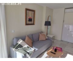 SE VENDE BONITO  DUPLEX AMUEBLADO CON LICENCIA TURISTICA EN CALAHONDA (MIJAS)