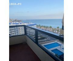 Se alquila  del  1.9.2025-30.06.2026  bonito  duplex  con vistas al mar en 1ª linea de playa en Bena