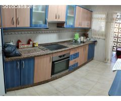 SE VENDE BONITO PISO ZONA  CASTILLO SOHAIL EN FUENGIROLA