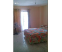 MEDIA TEMPORADA . SE ALQUILA DESDE 1.9.25-30.6.26 BONITO APARTAMENTO  EN  TORREQUEBRADA EN BENALMADE