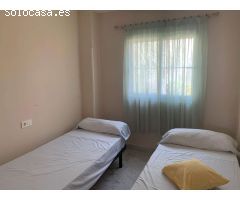 MEDIA TEMPORADA . SE ALQUILA DESDE 1.9.25-30.6.26 BONITO APARTAMENTO  EN  TORREQUEBRADA EN BENALMADE