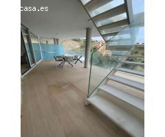 SE ALQUILA POR LARGA TEMPORADA APARTAMENTO DE  LUJO CON VISTAS AL MAR EN FUENGIROLA