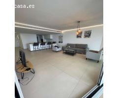 SE ALQUILA POR LARGA TEMPORADA APARTAMENTO DE  LUJO CON VISTAS AL MAR EN FUENGIROLA