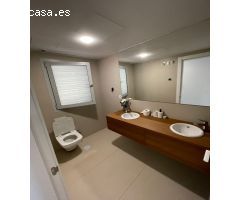 SE ALQUILA POR LARGA TEMPORADA APARTAMENTO DE  LUJO CON VISTAS AL MAR EN FUENGIROLA