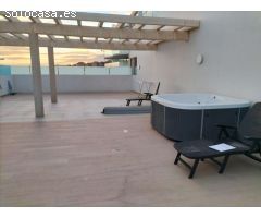SE ALQUILA POR LARGA TEMPORADA APARTAMENTO DE  LUJO CON VISTAS AL MAR EN FUENGIROLA