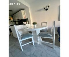 MEDIA TEMPORADA . SE ALQUILA DE 1.10.25-30.6.26 BONITO ESTUDIO EN BENALMADENA