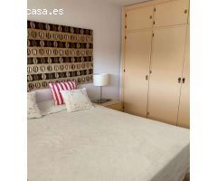 SE VENDE BONITO APARTAMENTO EN 2ª  LINEA DE PLAYA CON VISTAS MAR EN BENALMADENA