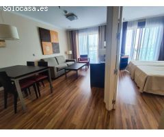 Se alquila  desde 1/5/2025  - 30/06/2025bonito apartamento con vistas al mar en Benalmadena a 200 me