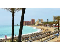Se alquila  desde 1/5/2025  - 30/06/2025bonito apartamento con vistas al mar en Benalmadena a 200 me