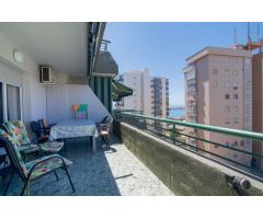 MEDIA TEMPORADA SE ALQUILA DESDE 1/9/2026 - 30/6/2027  BONITO APARTAMENTO CON VISTAS AL MAR EN LOS B