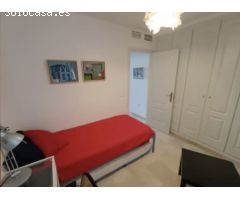 SE ALQUILA POR LARGA  TEMPORADA DESDE 1.6.25- BONITO APARTAMENTO CON VISTAS AL MAR EN BENALMADENA  P