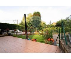 ¡ÚNICO! CHALET ADOSADO CON ÁTICO, 2 GARAJES, 2 TRASTEROS Y JARDIN