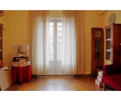 Amplio piso para reformar en pleno Paseo Zorrilla ¡Cree su hogar ideal en el corazón de Valladolid!