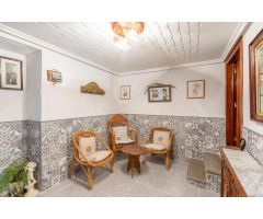 CASA DE PUEBLO EN EL CORAZÓN DE MUCIENTES