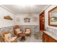 CASA DE PUEBLO EN EL CORAZÓN DE MUCIENTES