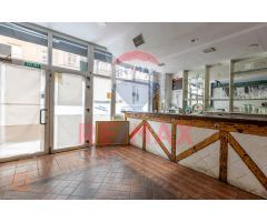 SE VENDE BAR