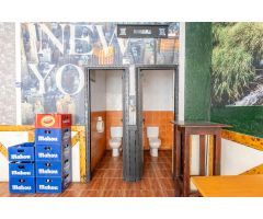 SE VENDE BAR