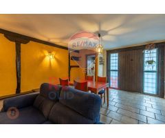 ¿Buscas un hogar lleno de encanto y luminosidad? ¡Esta es tu oportunidad! Venta casa calle Panera