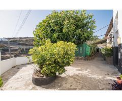 Casa con terreno en Venta en Telde, Las Palmas