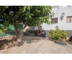Casa con terreno en Venta en Telde, Las Palmas