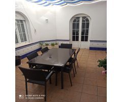 MAGNIFICA CASA, CON GARAJE, NAVE Y LOCAL