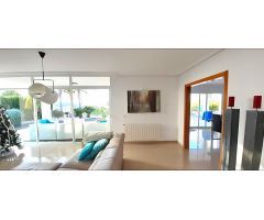 Preciosa Villa en Altea