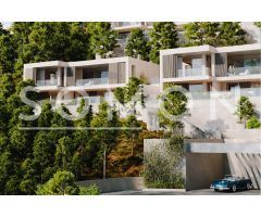 VIVIENDA UNIFAMILIAR DE LUJO EN LA URBANIZACIÓN EL BOSQUE