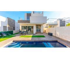 Chalet independiente a 2 minutos de La Zenia