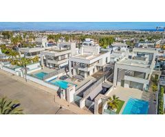 Villa de Lujo con todo el confort y calidades en Villamartin