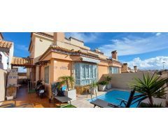 CHALET PAREADO EN ORIHUELA COSTA