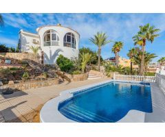 VILLA CON 950M DE PARCELA EN CIUDAD QUESADA