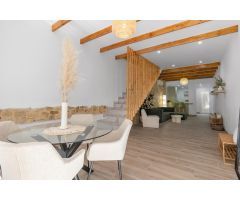 Casa reformada en el corazón de Torrevieja con orientación sur y a solo 650 metros del mar