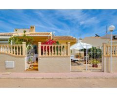 Villa adosada en Aguas Nuevas