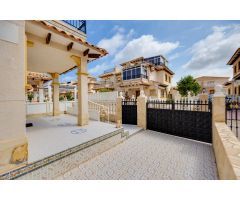 Chalet adosado en Cabo Roig