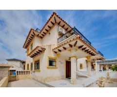 Chalet adosado en Cabo Roig