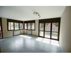 PISO A LA VENTA A CINCO MINUTOS DEL CENTRO DE ANDORRA