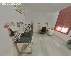 CASA EN ZONA NOREÑA, CERCA DE LOS JUZGADOS