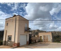 Casa con terreno en Venta en Alsodux, Almería