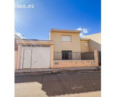 MAGNÍFICO CHALET ADOSADO A ESTRENAR EN TORO (ZAMORA)