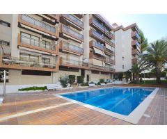 Oportunidad!! Piso con piscina, parking y trastero a pocos metros del mar. En zona turística Salou