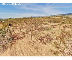 Retiro en la Naturaleza: Terreno Recreativo con Vistas Panorámicas en Laujar