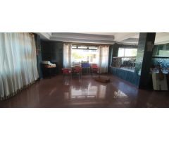 Local comercial en impecable estado y con excelente ubicación