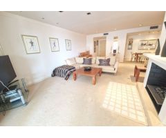 Piso en Venta en Benahavís, Málaga
