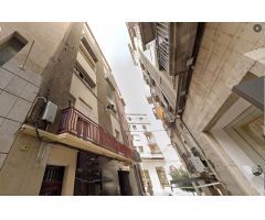 ¡Oportunidad de Inversión! Se venden 5 plantas de pisos en Tortosa, Carrer D’En Carbo