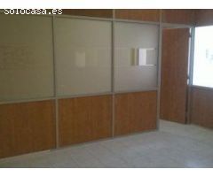 PRECIOSO LOCAL EN LA ZONA CENTRO DE EL VENDRELL, CON UNOS 100M2 APROX