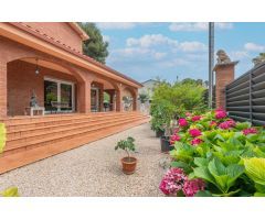 CASA EXCLUSIVA EN VENTA EN CASTELLDEFELS